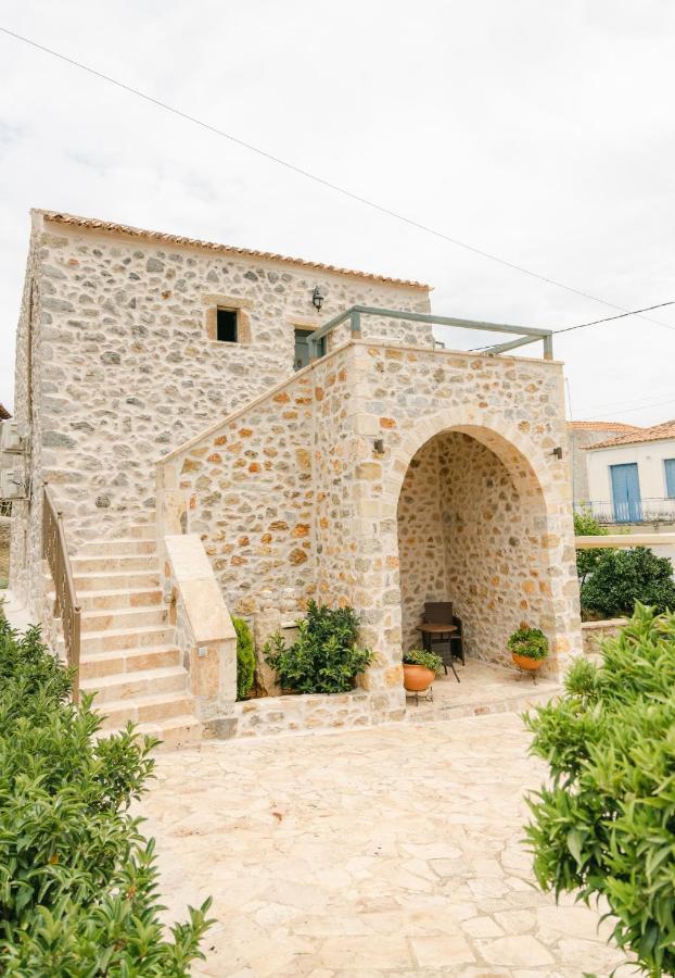 La Tore Di Montenegro Gythio Extérieur photo